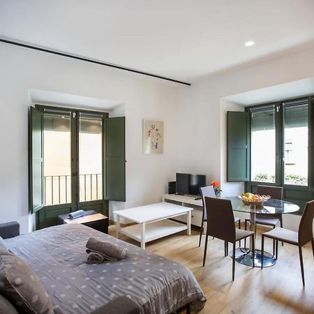 Apartament Al Cor Del Barri Vell De Girona Exterior photo